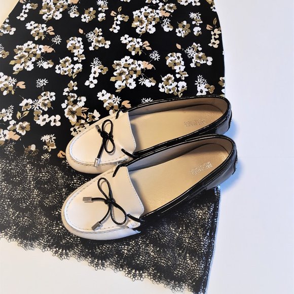 Michael KORS  black / white leather  moccasin - Picture 13 of 13